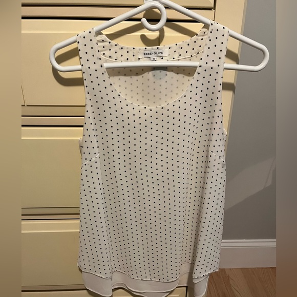 Pretty dotted black and white tank top - Picture 1 of 3